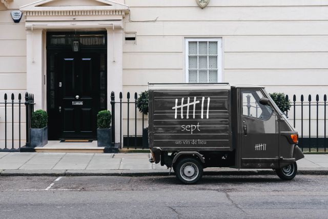 Sept Piaggio Van Mockup
